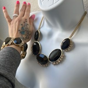 Beautiful Ann Taylor designer jewelry set